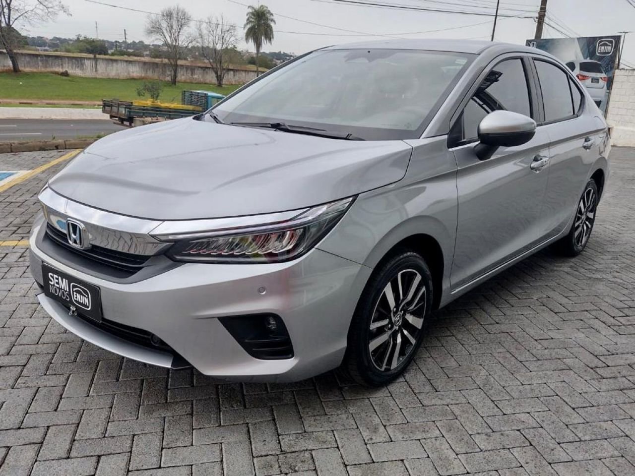Seminovos Enjin Honda NEW CITY TOURING SEDAN 2022/2023 PRATA